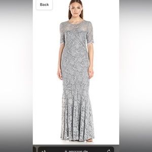 NWT Short Sleeved Silver Scalloped Lace Illusion Dress 182415X  Size 14